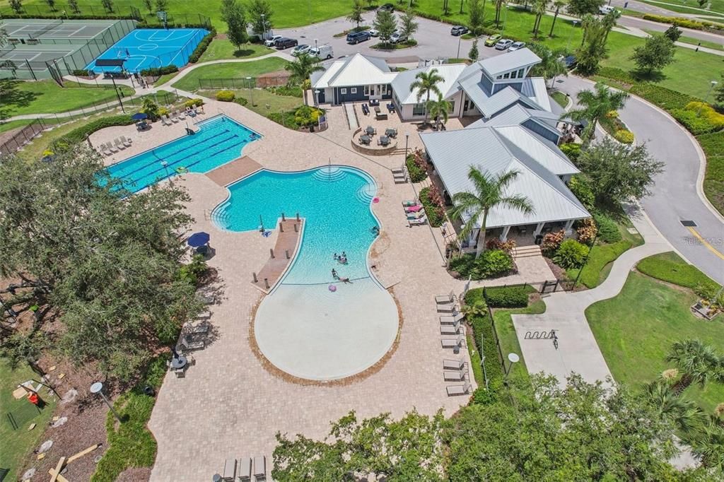 En Venta: $725,000 (5 camas, 3 baños, 3381 Pies cuadrados)