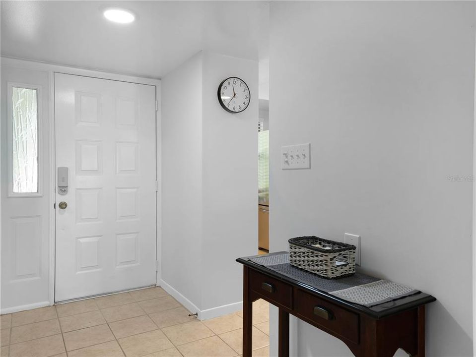 待售: $164,900 (2 贝兹, 2 浴室, 1185 平方英尺)