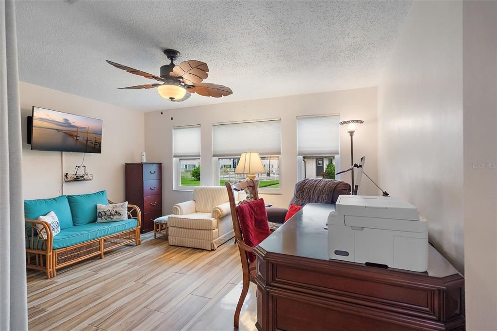 Active With Contract: $245,000 (2 beds, 2 baths, 1480 Square Feet)