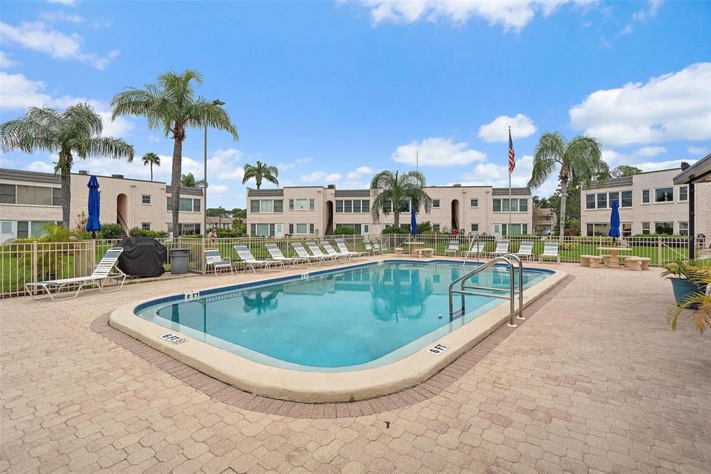 Active With Contract: $245,000 (2 beds, 2 baths, 1480 Square Feet)