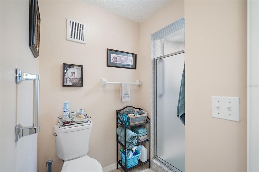 Active With Contract: $245,000 (2 beds, 2 baths, 1480 Square Feet)