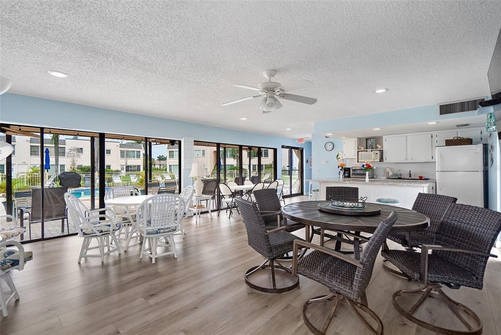 Active With Contract: $245,000 (2 beds, 2 baths, 1480 Square Feet)