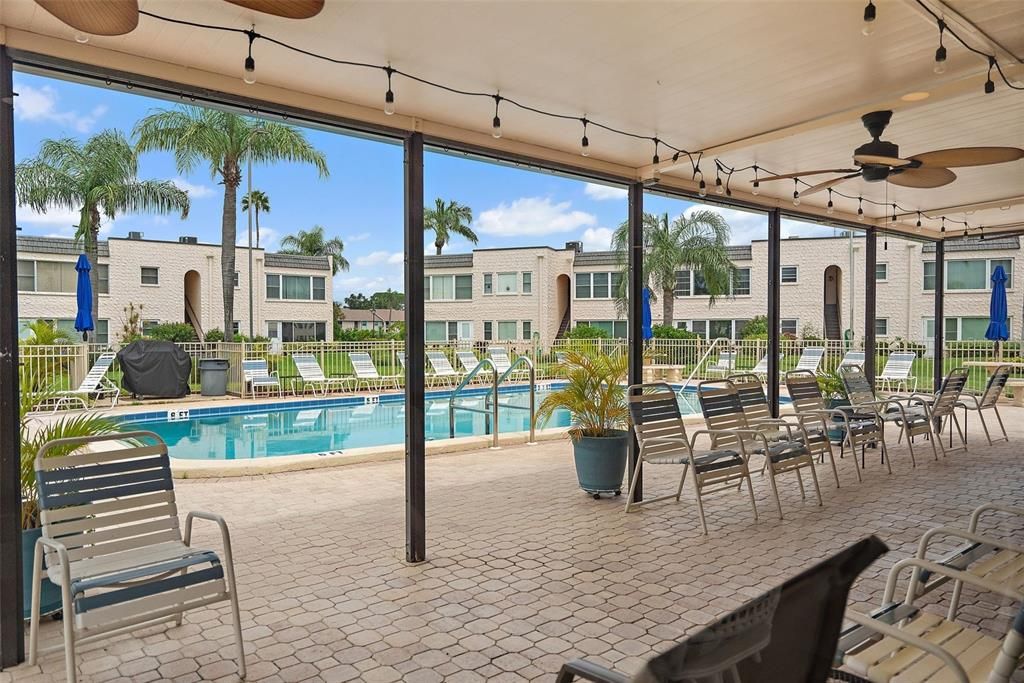 Active With Contract: $245,000 (2 beds, 2 baths, 1480 Square Feet)