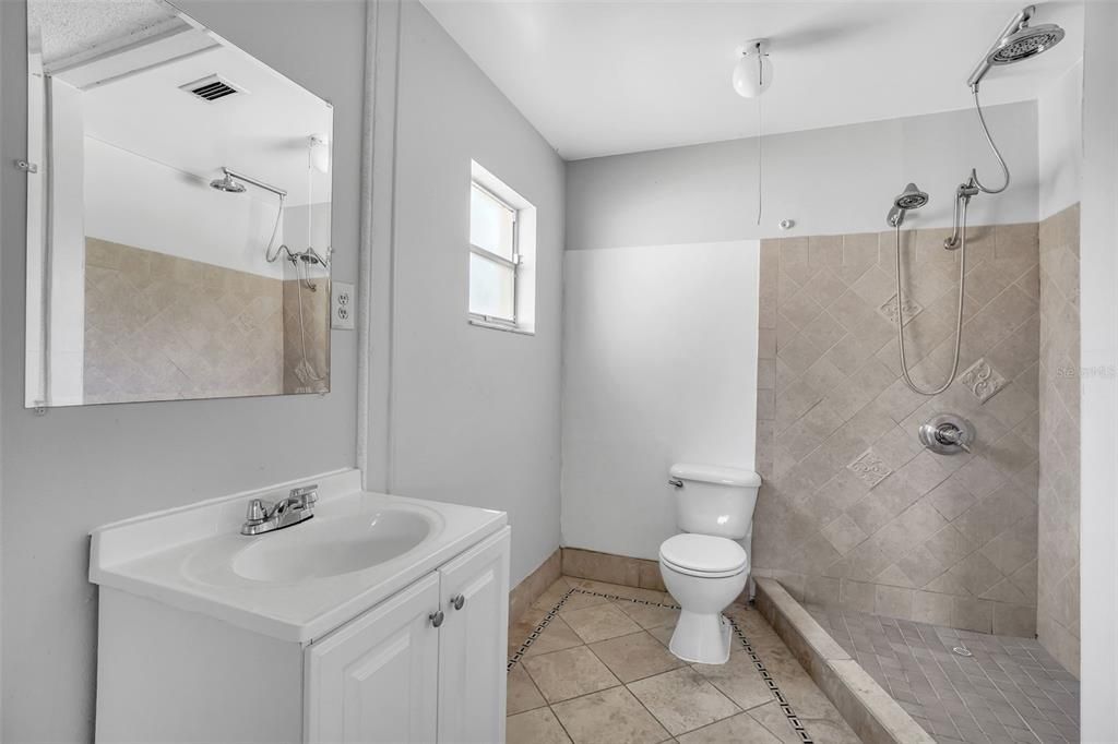 待售: $350,000 (3 贝兹, 2 浴室, 1494 平方英尺)