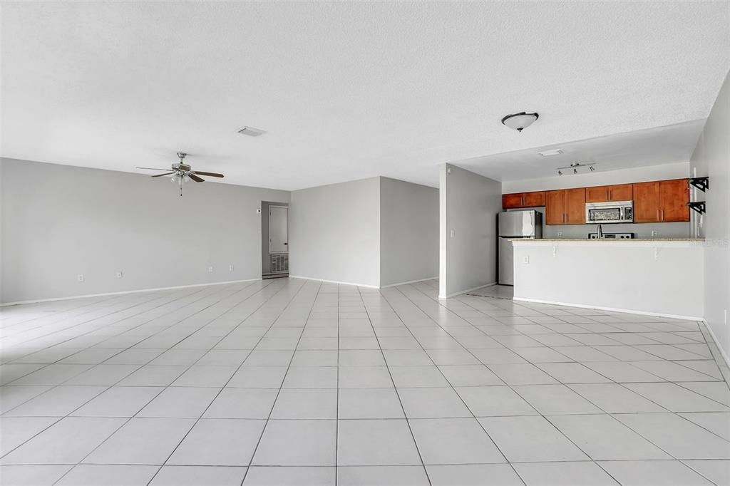 待售: $350,000 (3 贝兹, 2 浴室, 1494 平方英尺)