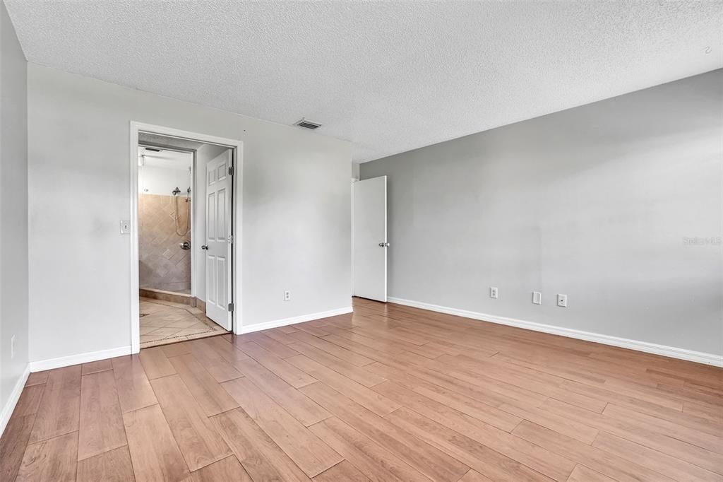 待售: $350,000 (3 贝兹, 2 浴室, 1494 平方英尺)