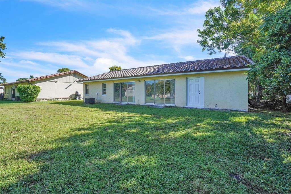 待售: $350,000 (3 贝兹, 2 浴室, 1494 平方英尺)