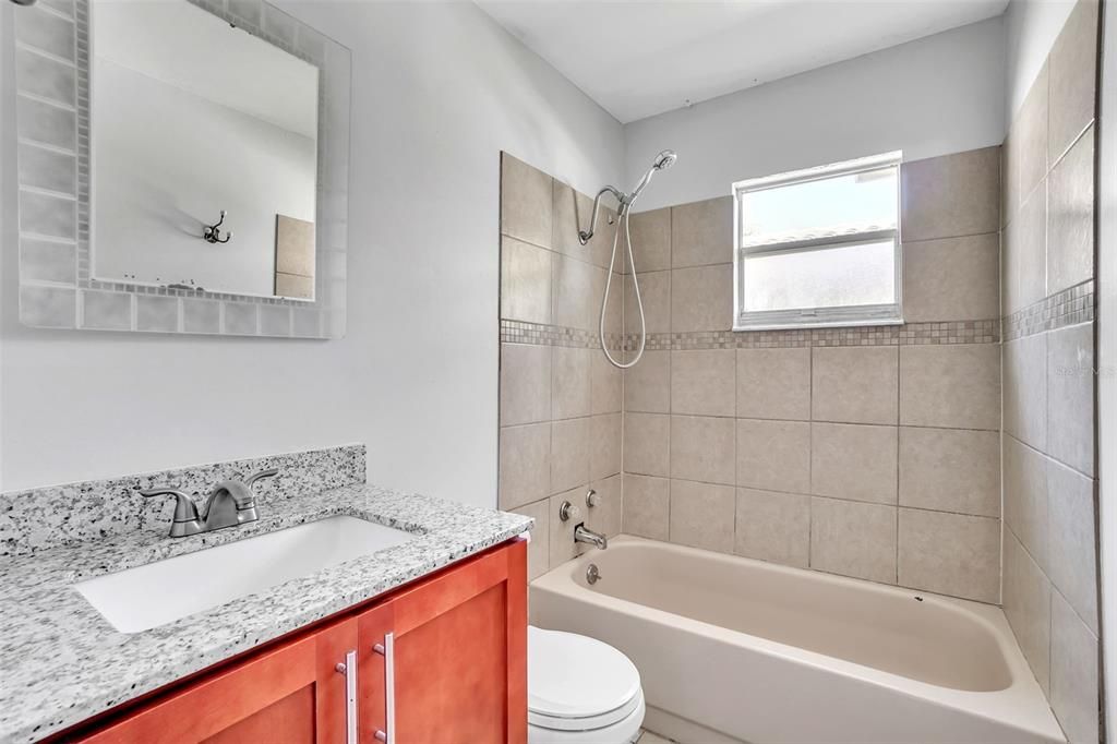 待售: $350,000 (3 贝兹, 2 浴室, 1494 平方英尺)