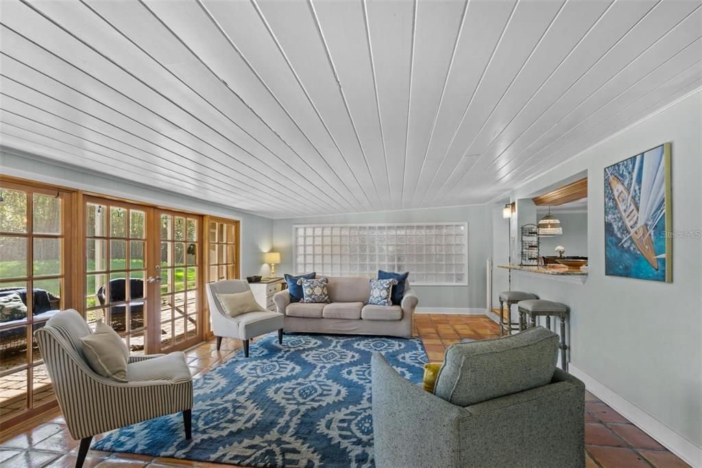 For Sale: $475,000 (4 beds, 3 baths, 2722 Square Feet)