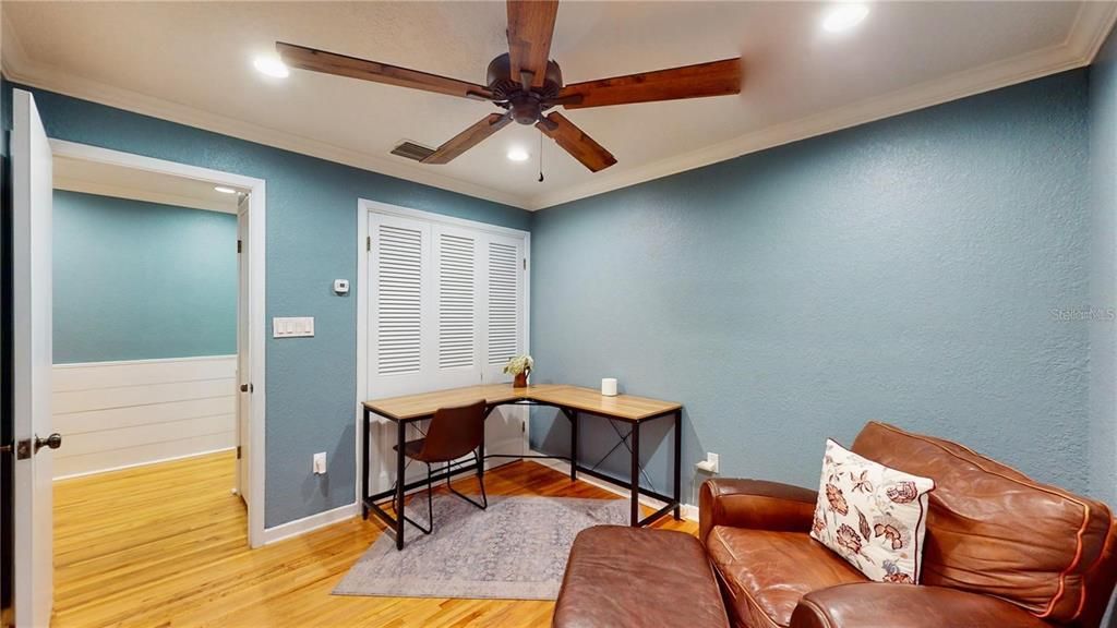 For Sale: $475,000 (4 beds, 3 baths, 2722 Square Feet)