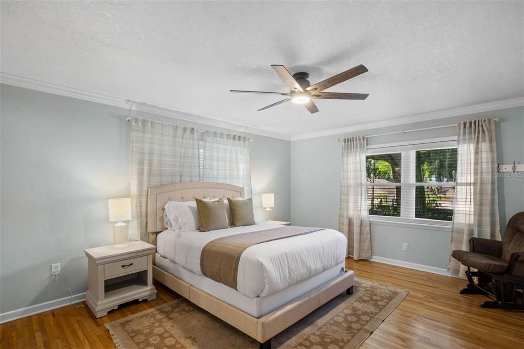 For Sale: $475,000 (4 beds, 3 baths, 2722 Square Feet)