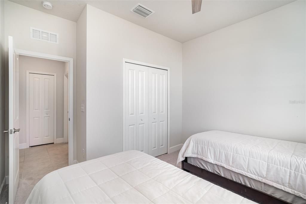 For Sale: $399,000 (3 beds, 2 baths, 1818 Square Feet)