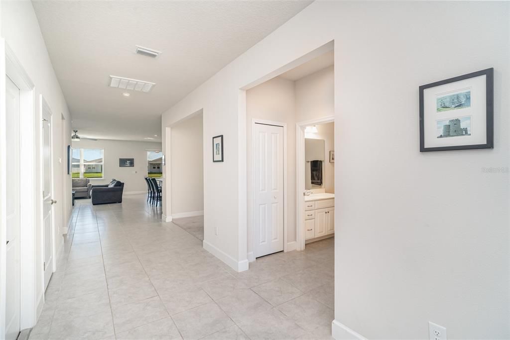 For Sale: $399,000 (3 beds, 2 baths, 1818 Square Feet)