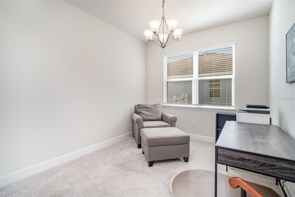 For Sale: $399,000 (3 beds, 2 baths, 1818 Square Feet)