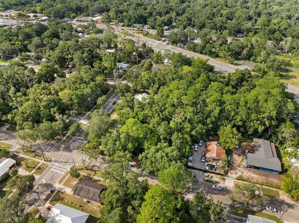 待售: $299,999 (0.17 acres)