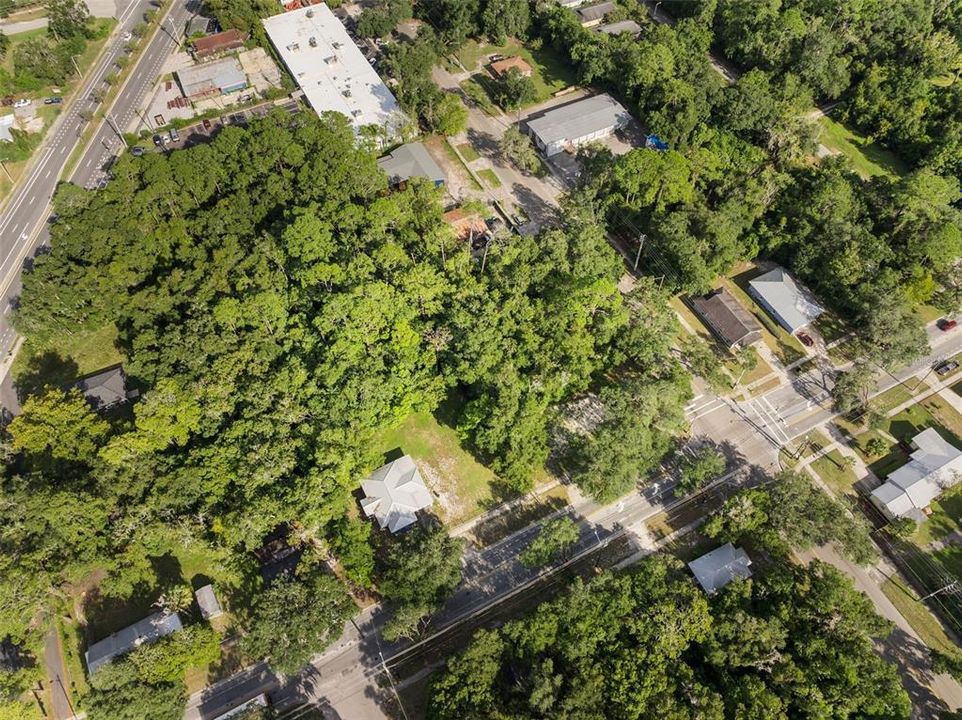 待售: $299,999 (0.17 acres)