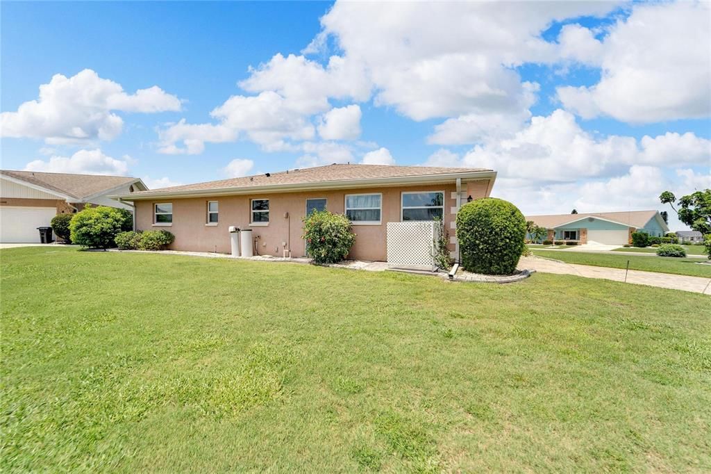 出租: $2,100 (2 贝兹, 2 浴室, 1620 平方英尺)