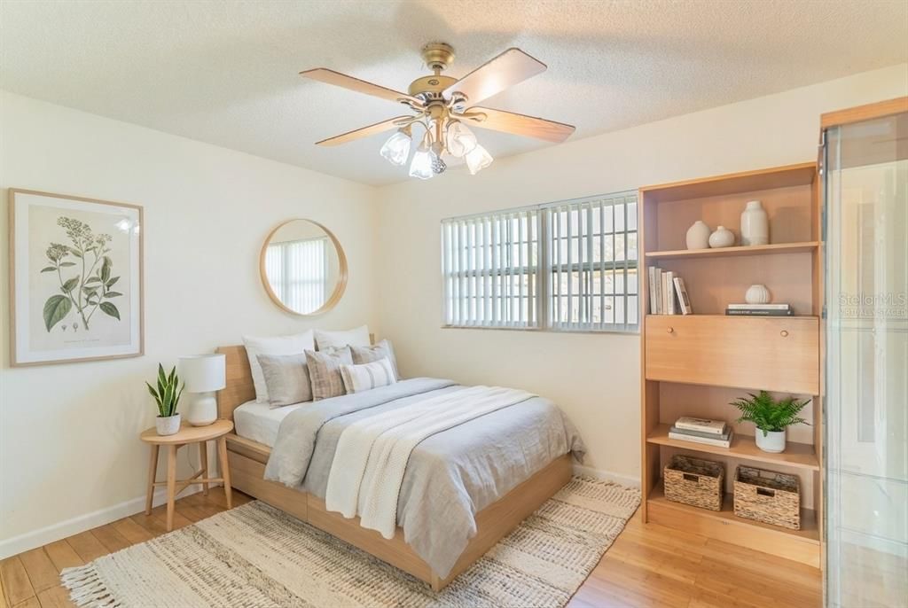 En Venta: $229,990 (3 camas, 2 baños, 1896 Pies cuadrados)