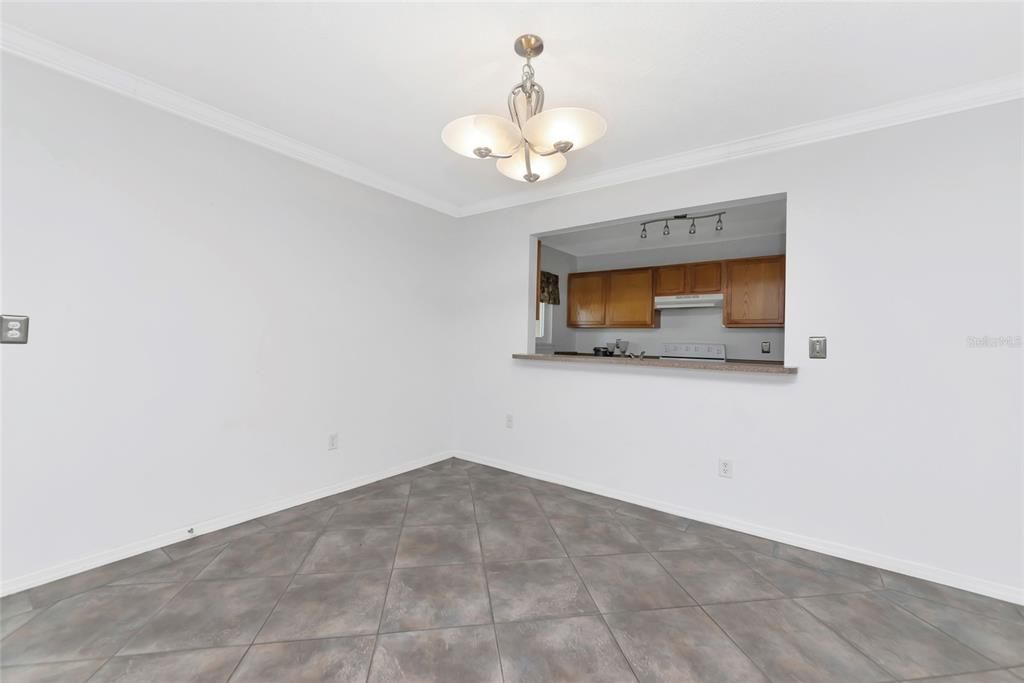 Active With Contract: $155,000 (2 beds, 2 baths, 1049 Square Feet)