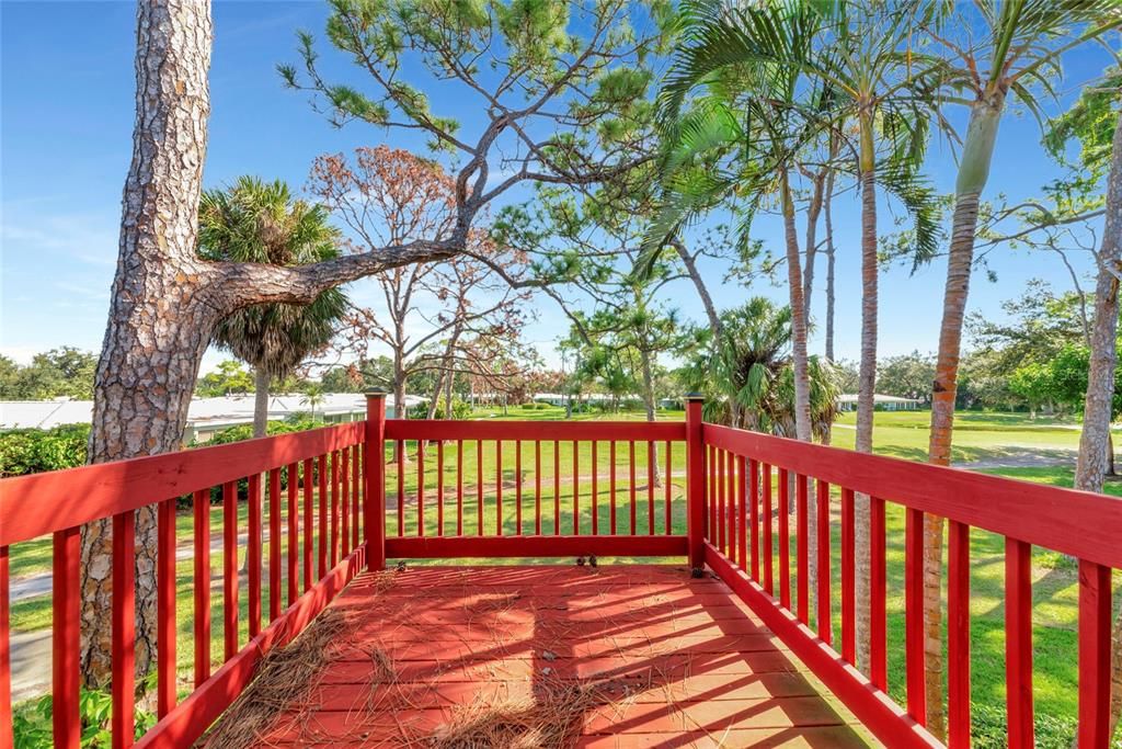 Active With Contract: $155,000 (2 beds, 2 baths, 1049 Square Feet)