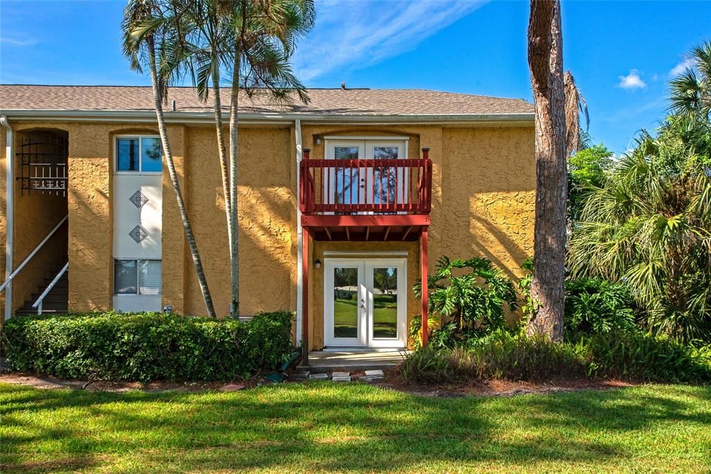 Active With Contract: $155,000 (2 beds, 2 baths, 1049 Square Feet)