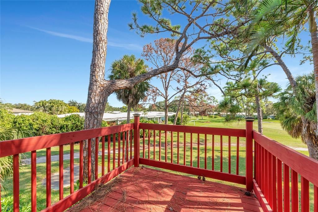 Active With Contract: $155,000 (2 beds, 2 baths, 1049 Square Feet)