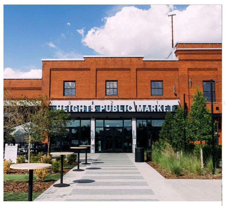 For Sale: $2,035,000 (2 beds, 2 baths, 1697 Square Feet)