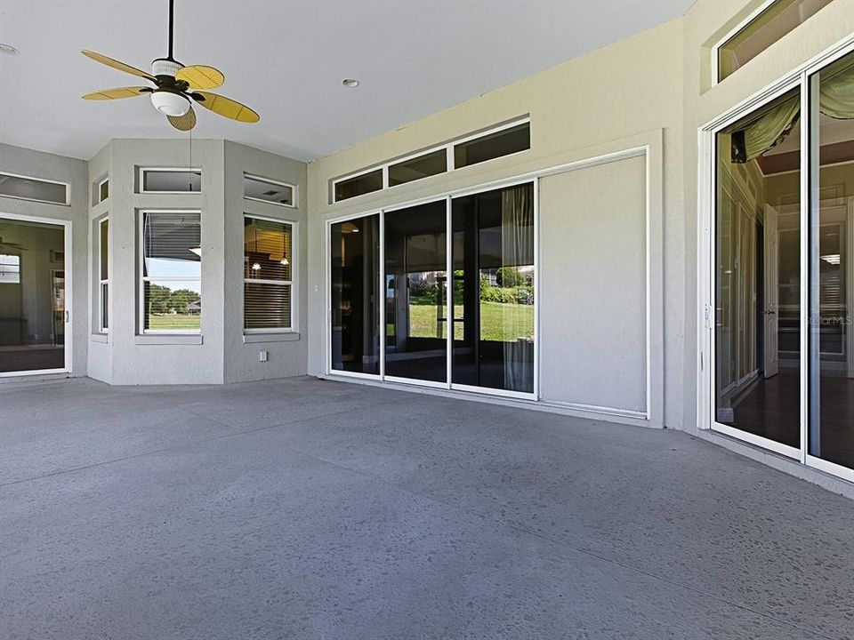 Activo con contrato: $445,000 (3 camas, 2 baños, 2866 Pies cuadrados)