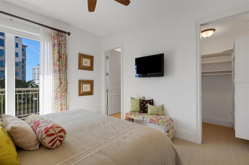 На продажу: $4,550,000 (3 спален, 3 ванн, 3248 Квадратных фут)