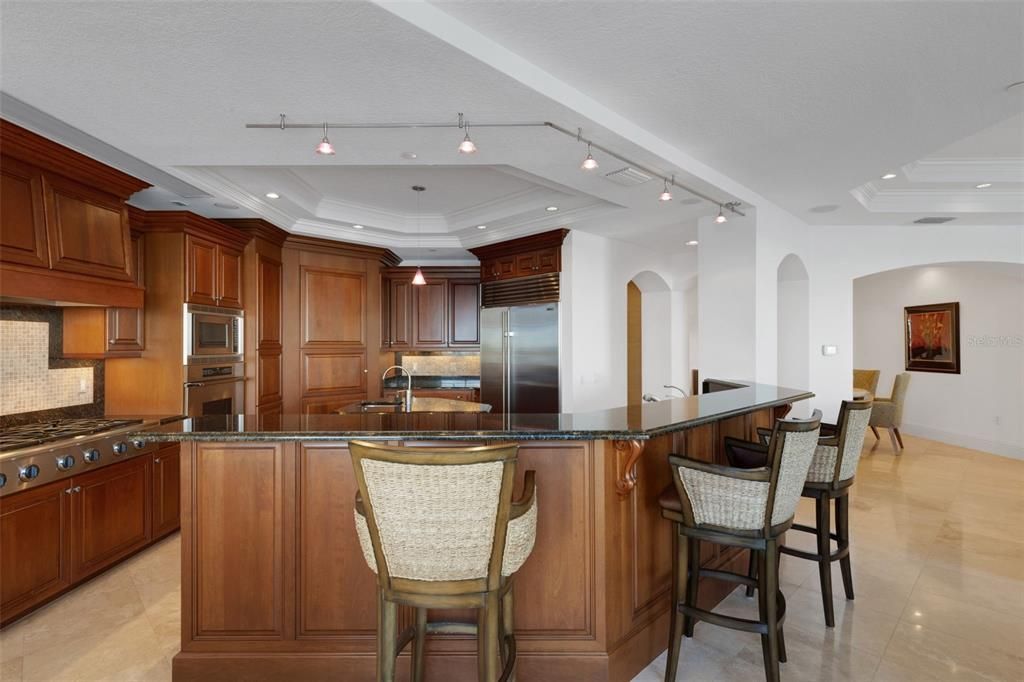 На продажу: $4,550,000 (3 спален, 3 ванн, 3248 Квадратных фут)