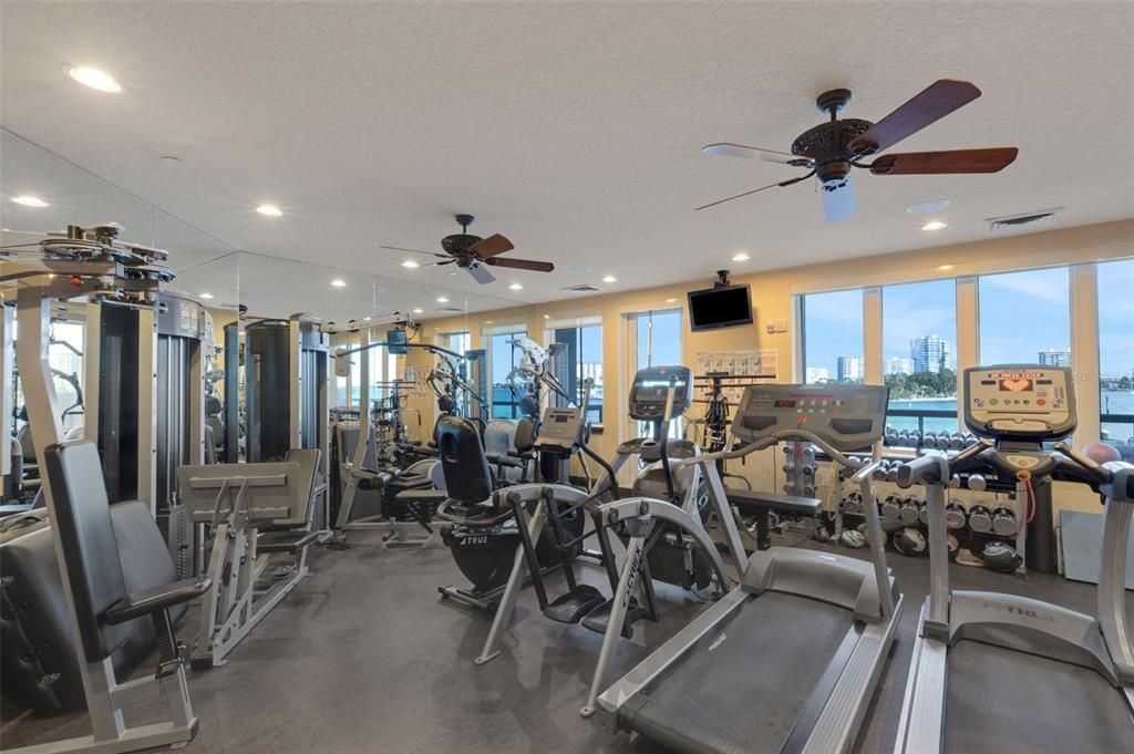 На продажу: $4,550,000 (3 спален, 3 ванн, 3248 Квадратных фут)