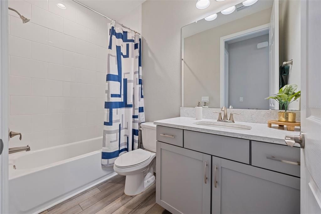 待售: $737,000 (4 贝兹, 3 浴室, 3182 平方英尺)