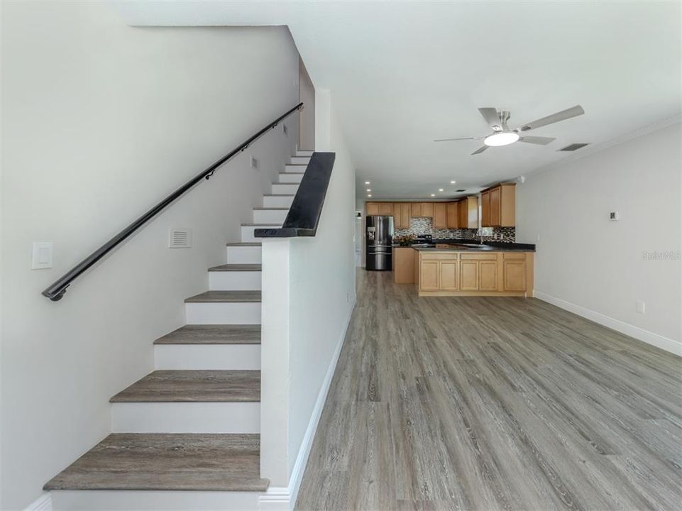 待售: $949,900 (4 贝兹, 4 浴室, 2656 平方英尺)