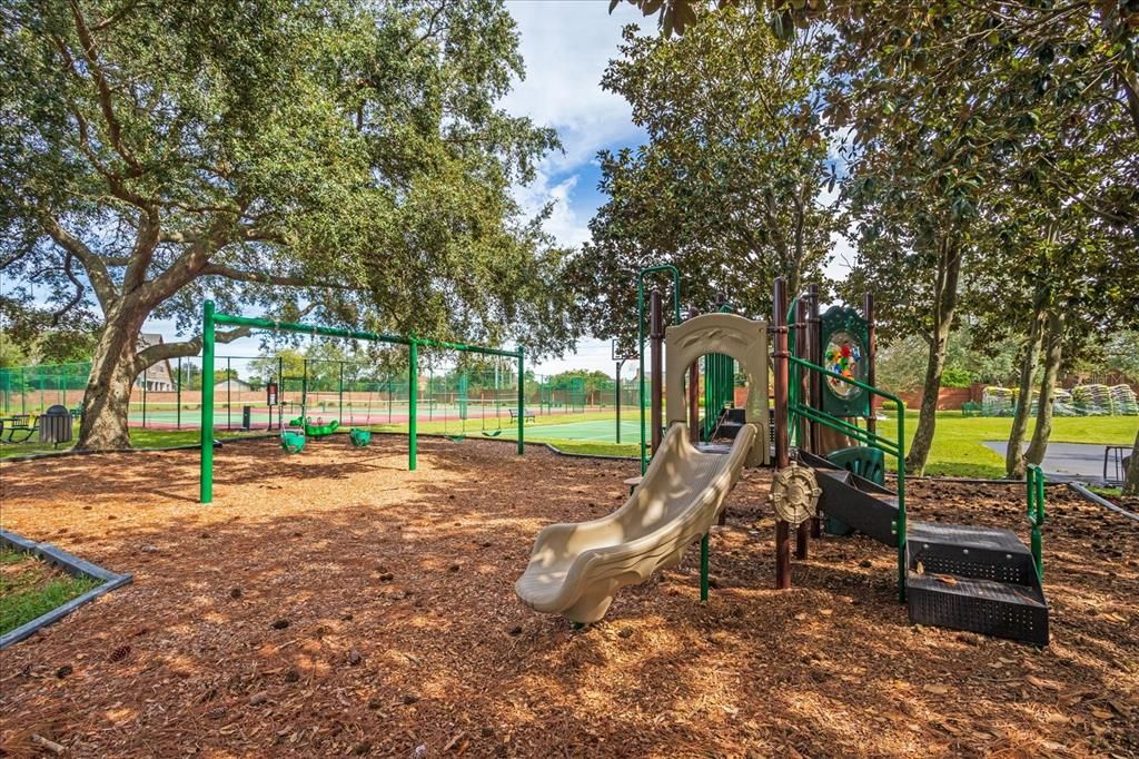 For Rent: $4,695 (5 beds, 4 baths, 3390 Square Feet)