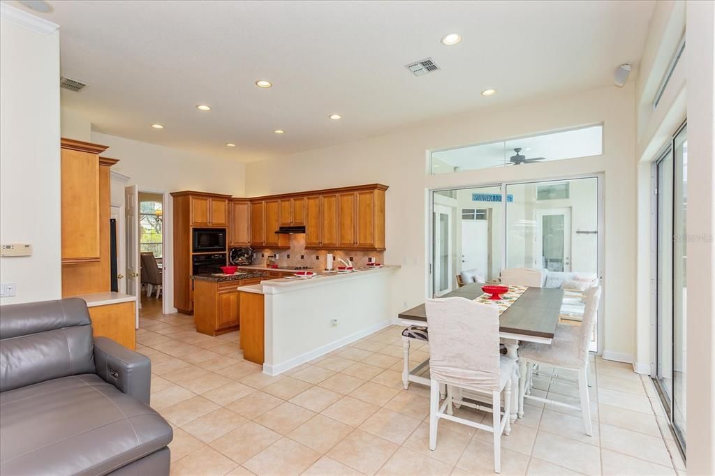 For Rent: $4,695 (5 beds, 4 baths, 3390 Square Feet)