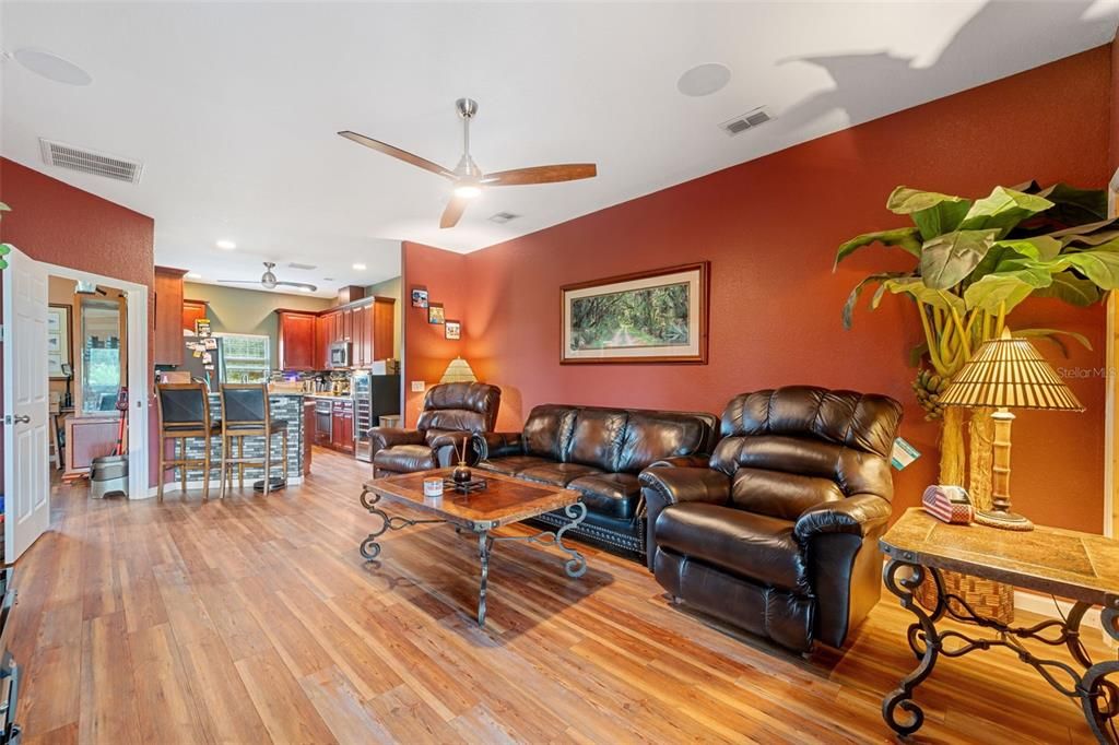 待售: $775,000 (4 贝兹, 4 浴室, 3474 平方英尺)