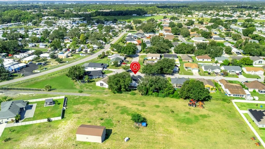 Active With Contract: $274,900 (3 beds, 2 baths, 1472 Square Feet)