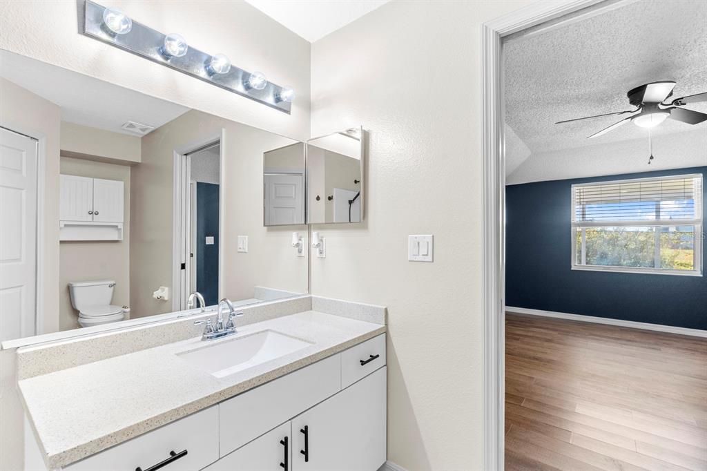 Active With Contract: $274,900 (3 beds, 2 baths, 1472 Square Feet)