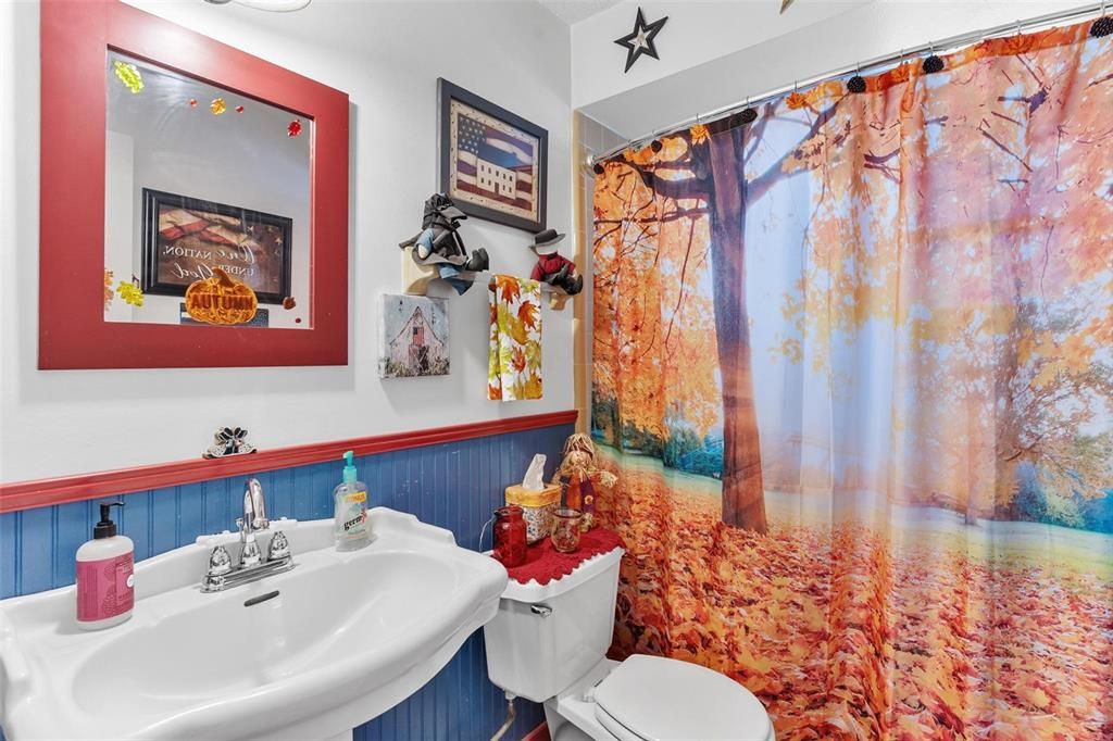 На продажу: $424,900 (3 спален, 2 ванн, 1650 Квадратных фут)