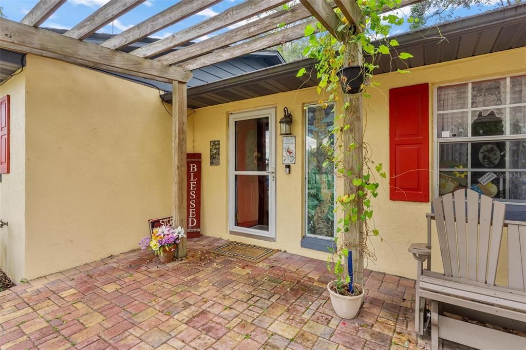 На продажу: $424,900 (3 спален, 2 ванн, 1650 Квадратных фут)