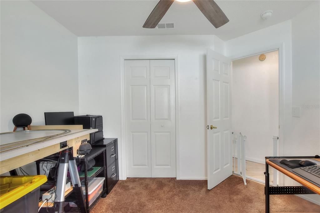 Active With Contract: $367,500 (3 beds, 2 baths, 1688 Square Feet)