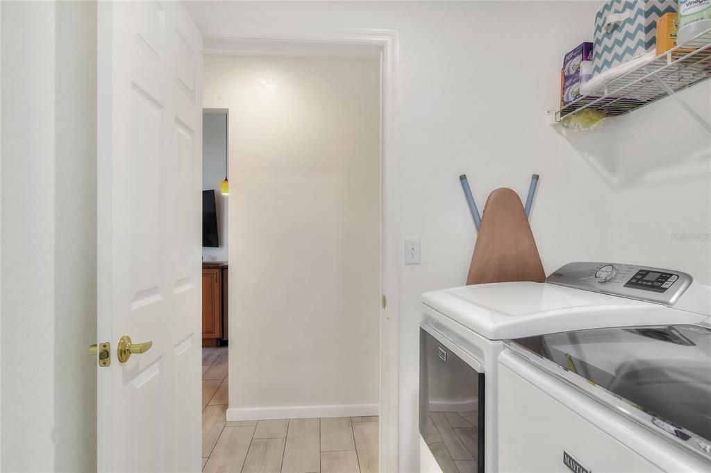 Active With Contract: $367,500 (3 beds, 2 baths, 1688 Square Feet)