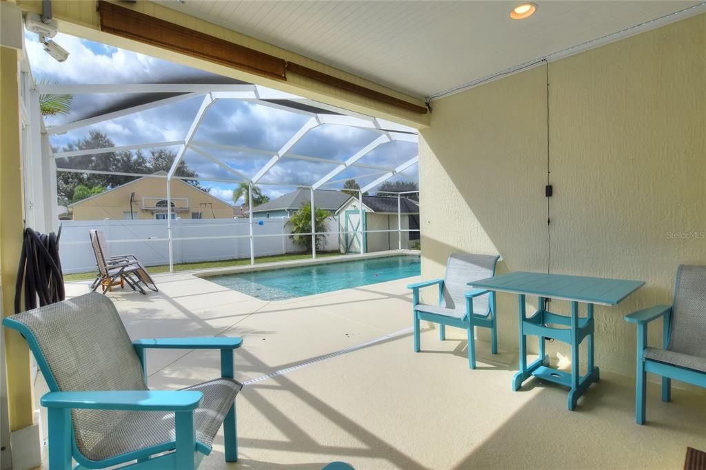 Active With Contract: $367,500 (3 beds, 2 baths, 1688 Square Feet)