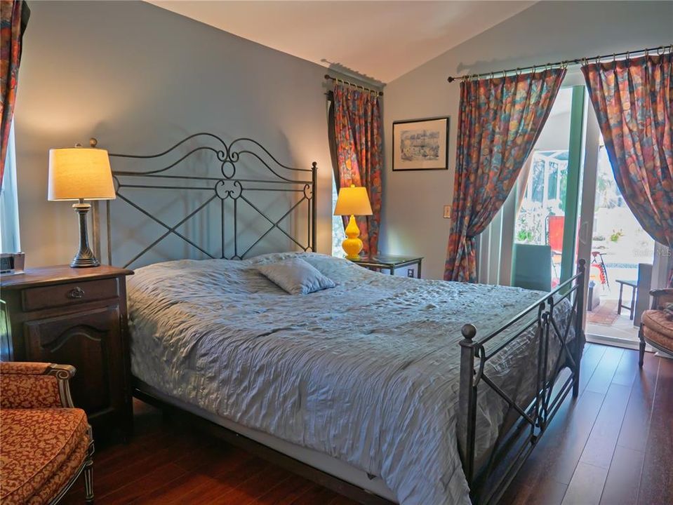 For Sale: $569,000 (4 beds, 2 baths, 2066 Square Feet)