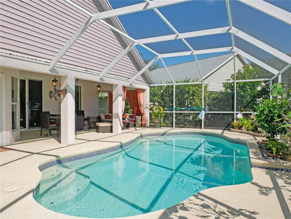 For Sale: $569,000 (4 beds, 2 baths, 2066 Square Feet)