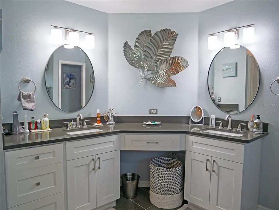 For Sale: $569,000 (4 beds, 2 baths, 2066 Square Feet)