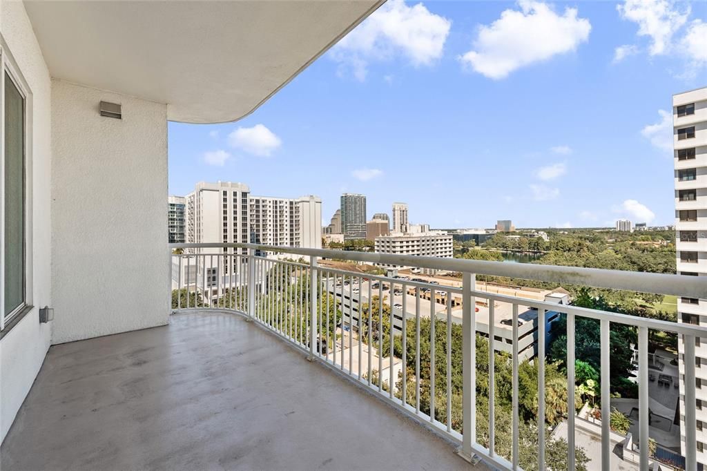 For Rent: $3,800 (2 beds, 2 baths, 2005 Square Feet)