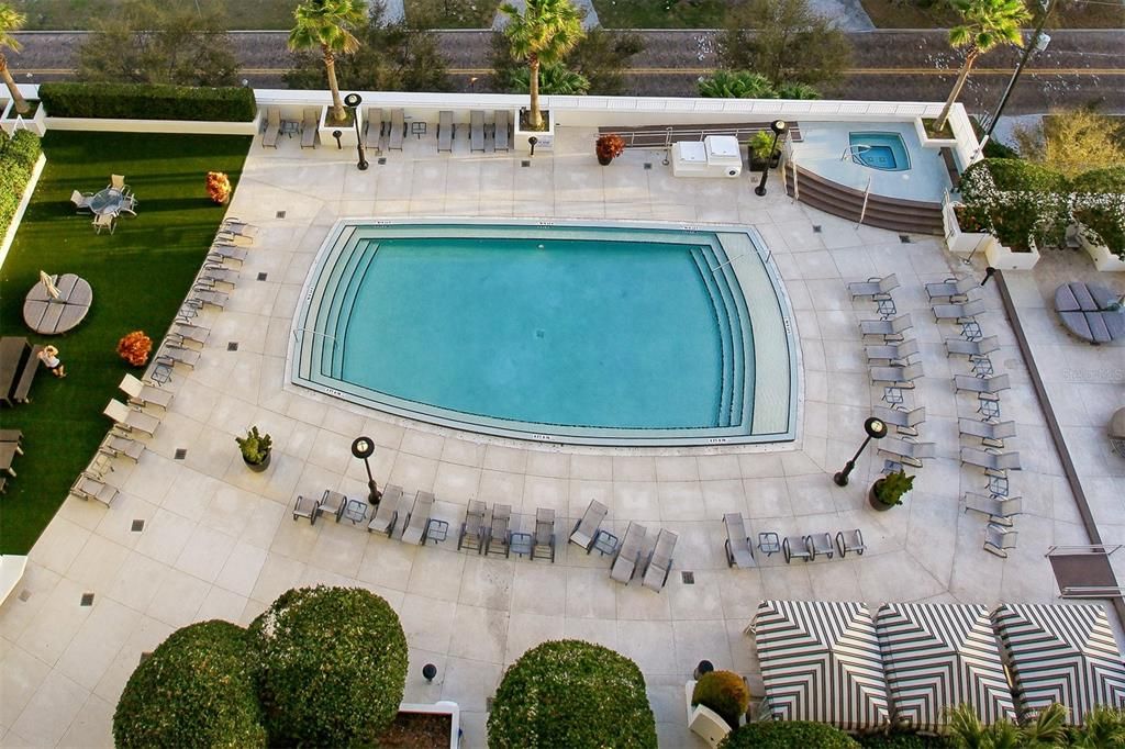 For Rent: $3,800 (2 beds, 2 baths, 2005 Square Feet)