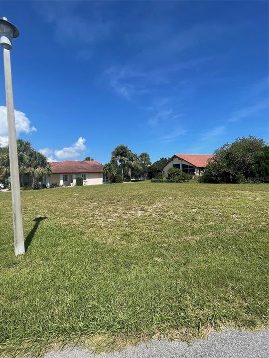 待售: $149,000 (0.22 acres)