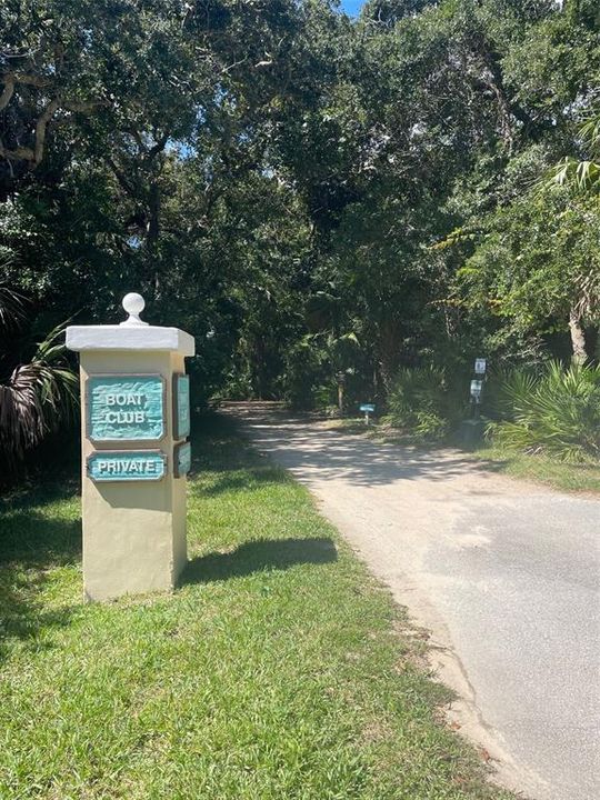 待售: $149,000 (0.22 acres)